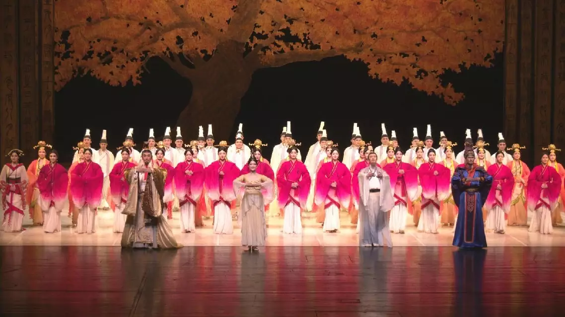 Cultural activities abound in Beijing as May Day holiday nears