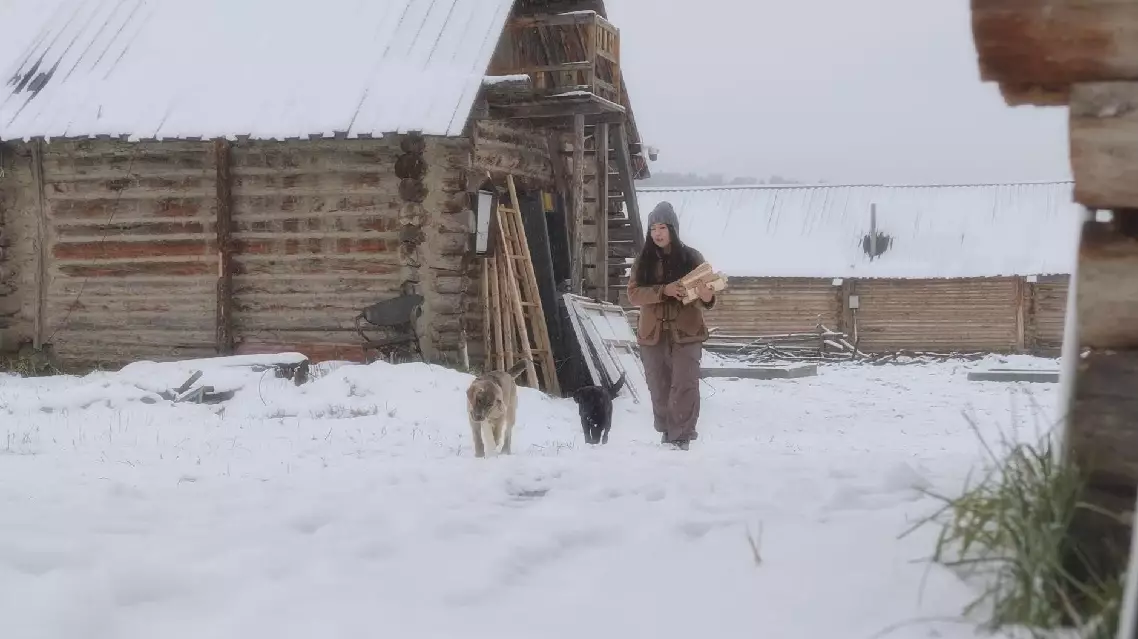 Remote village in Xinjiang transforms from isolation to travel hotspot