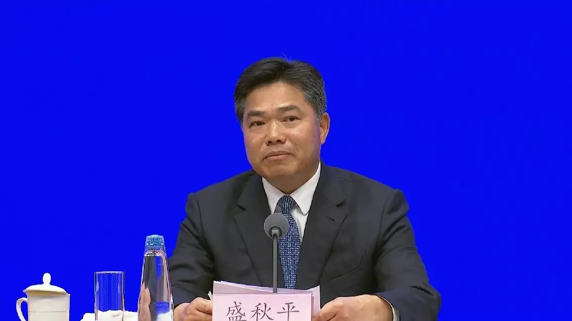 Commerce official stresses benefits of updated departure tax refund policy
