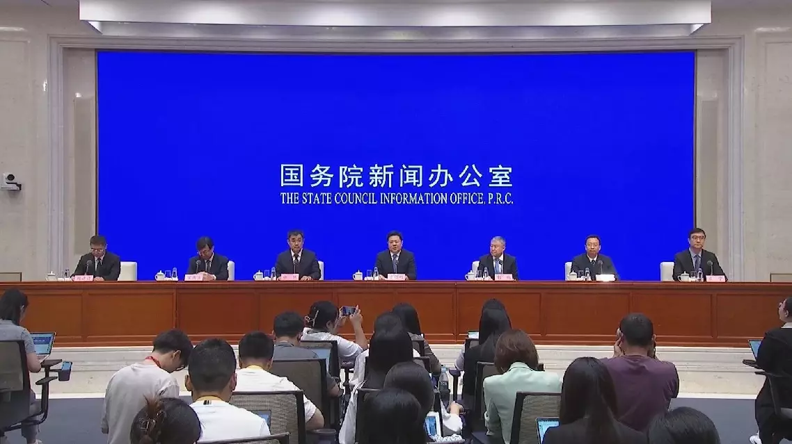 China makes historic achievements in improving people's well-being: official