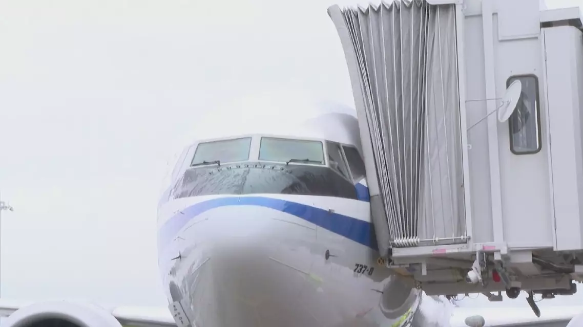 China launches world's first fully autonomous boarding bridge system at domestic airport