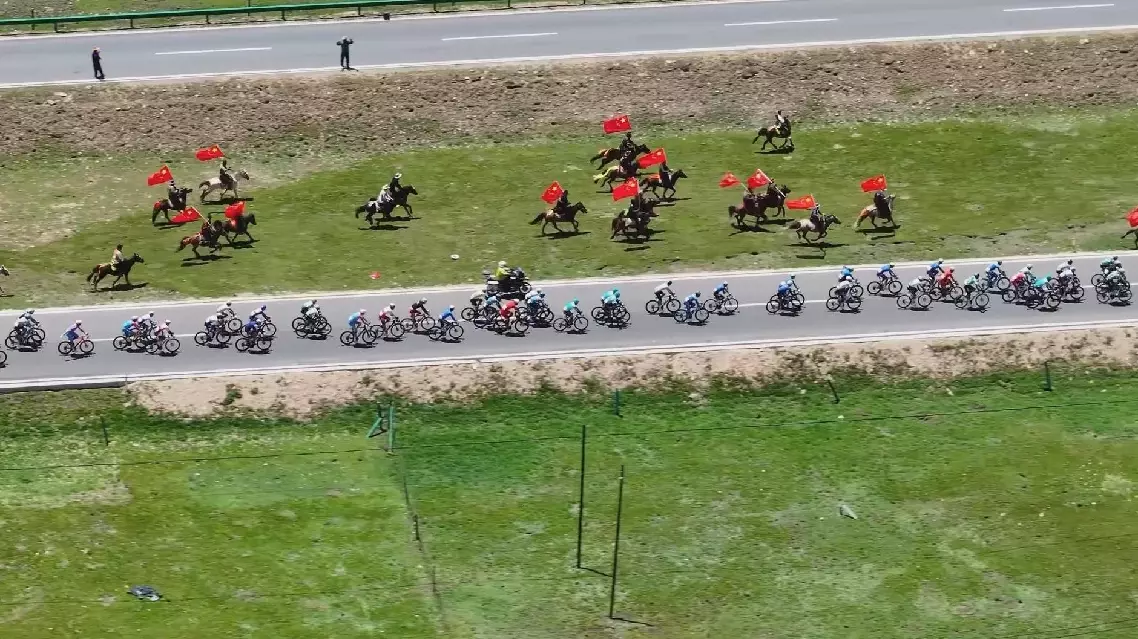 2025 Qinghai cycling race concludes amid breathtaking scenery