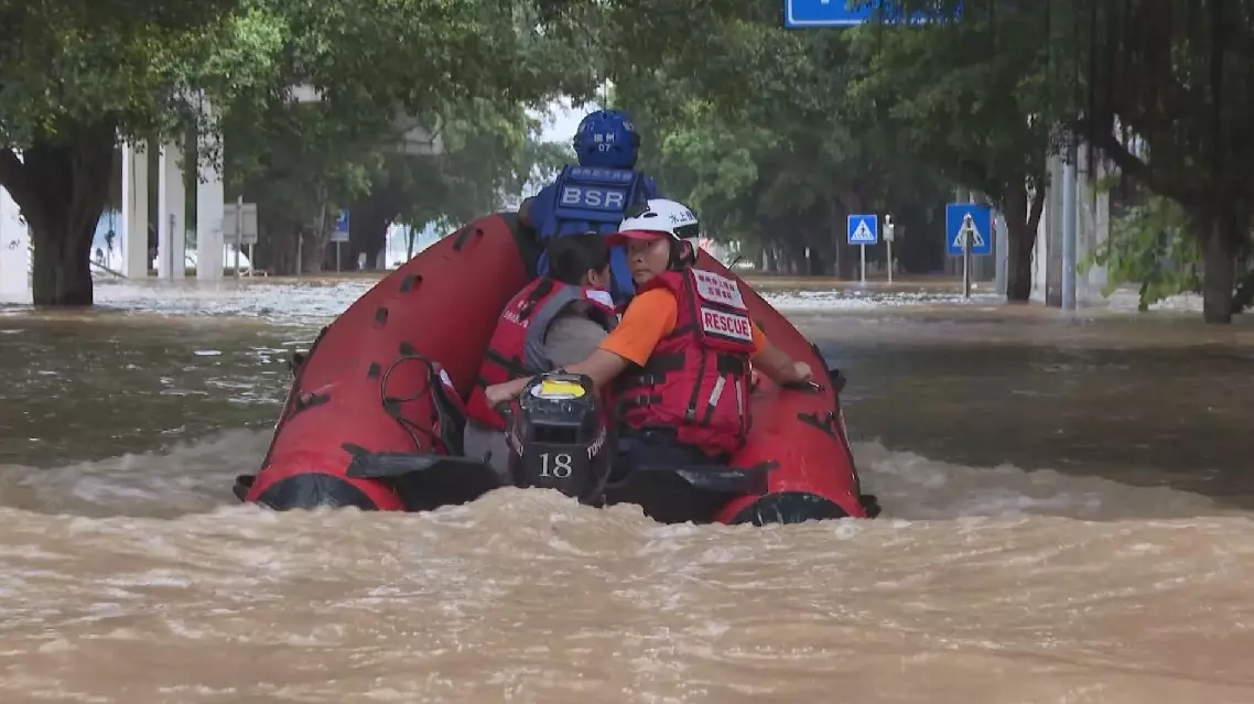 Persistent heavy rains trigger flooding in Guangxi, Chongqing