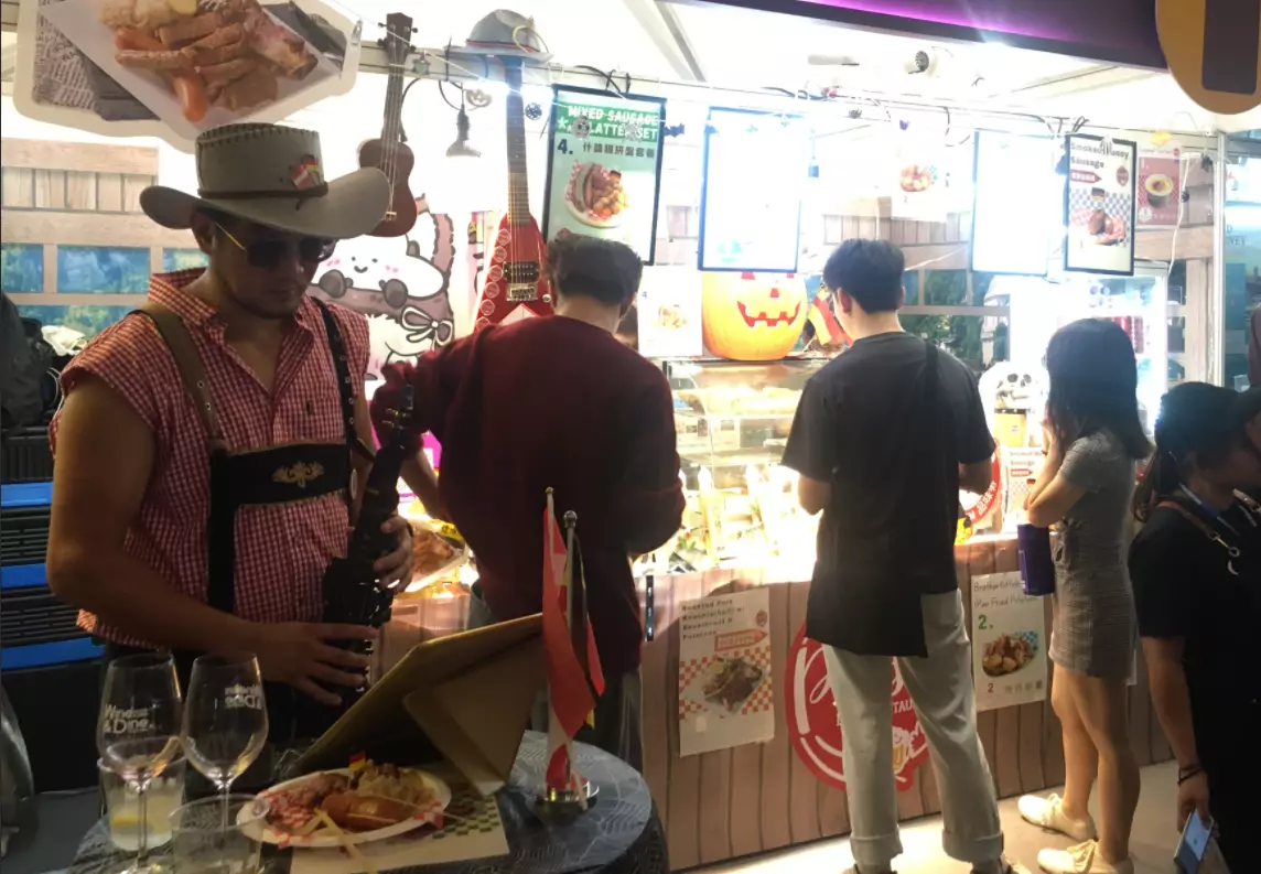 巴士的報記者攝