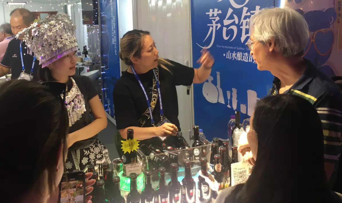 巴士的報記者攝