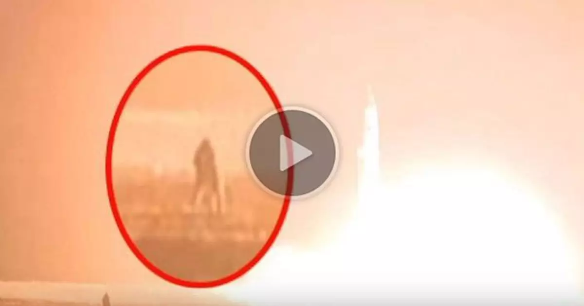 North Korean photographer burnt alive at the launch of missile
