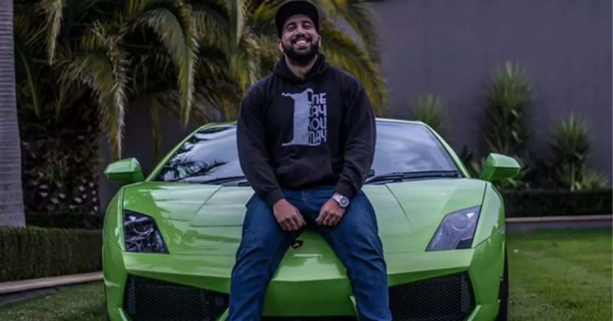 Australian young man becomes millionaire by investing in bitcoin