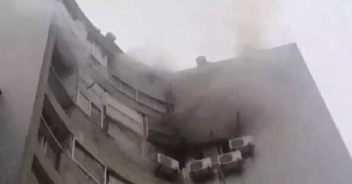 Man causes fire after burning hotel carpet with 'romantice' candles used for proposal