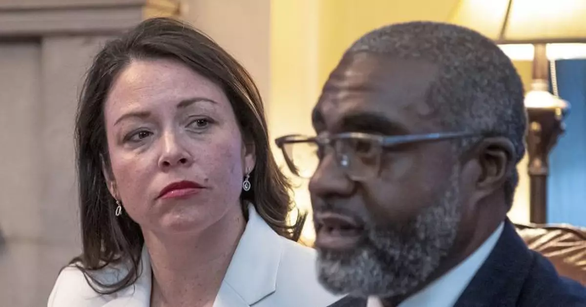 Pittsburgh official, husband charged in Detroit hotel case
