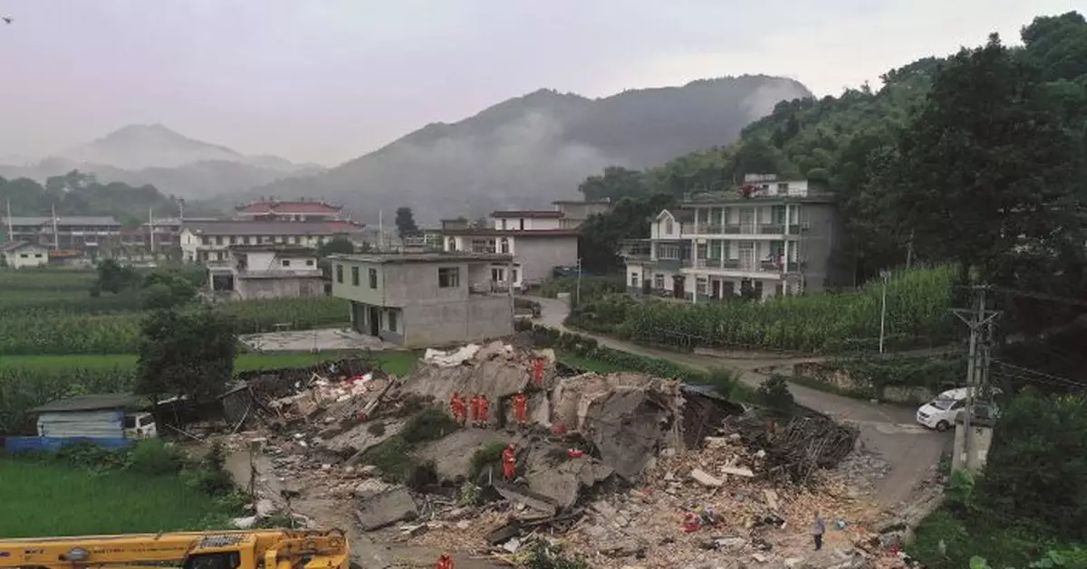 Rescue efforts underway after China quake kills at least 12