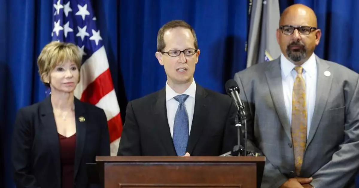 Drug company, 4 people indicted in US painkiller probe