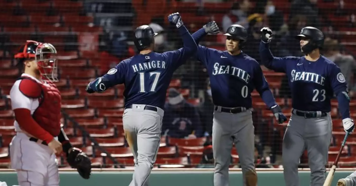 Mariners rally with 4-run 10th, beat Red Sox 7-3 on 3 hits