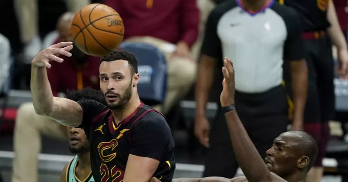 Cavs' Nance breaks thumb, 2 others concussed against Wizards