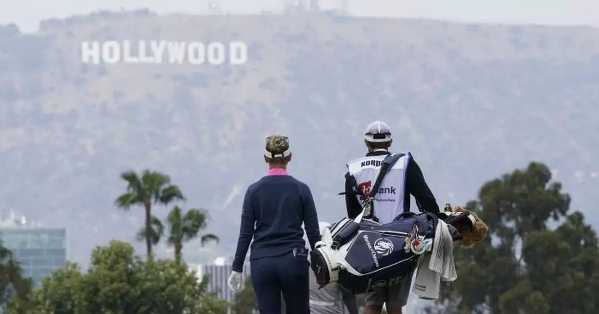 Jessica Korda keeps lead on day of big swings at LA Open