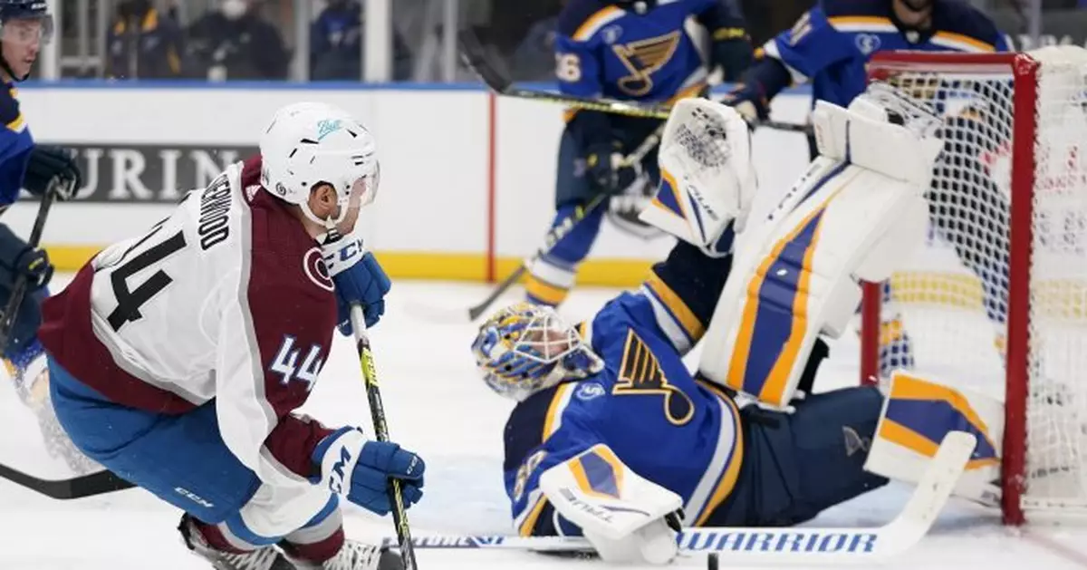 Perron posts 3-point game, Blues beat Avalanche 4-1