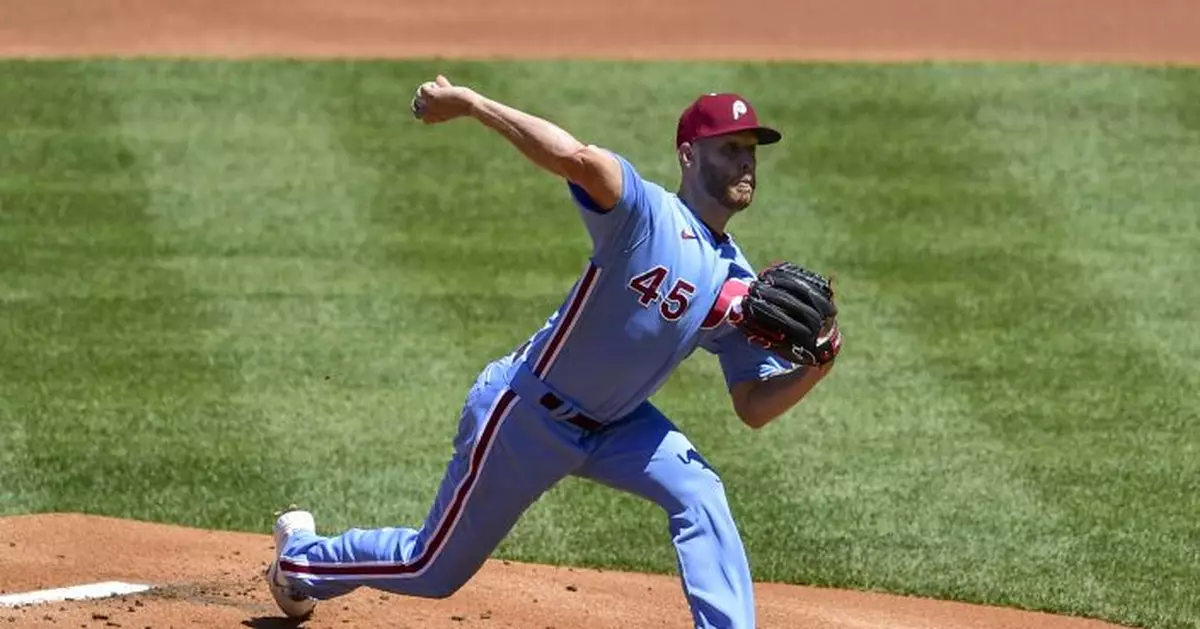 Phillies&#039; Wheeler tosses 3-hitter, fans 8 in 2-0 victory