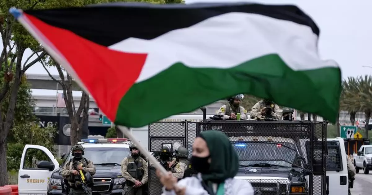 Protesters in major US cities decry airstrikes over Gaza
