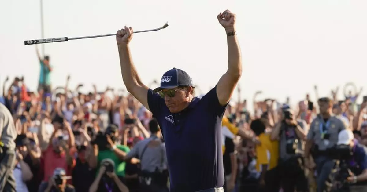 Mickelson wins PGA at 50 to become oldest major champion