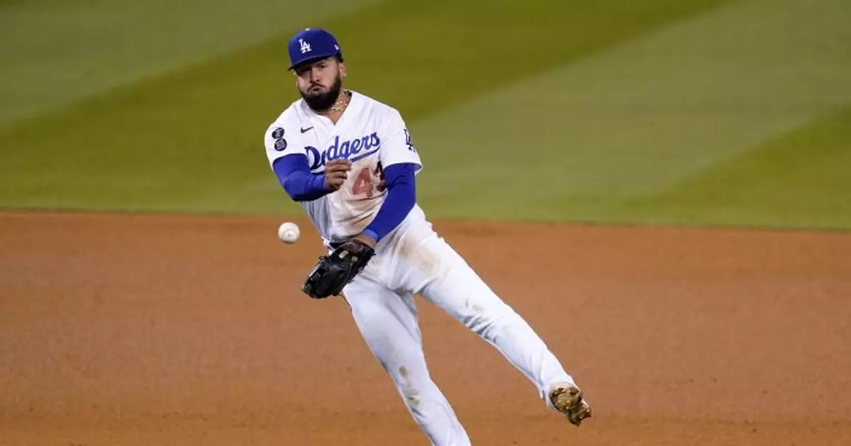 Dodgers 3B Edwin Ríos out for season after shoulder surgery