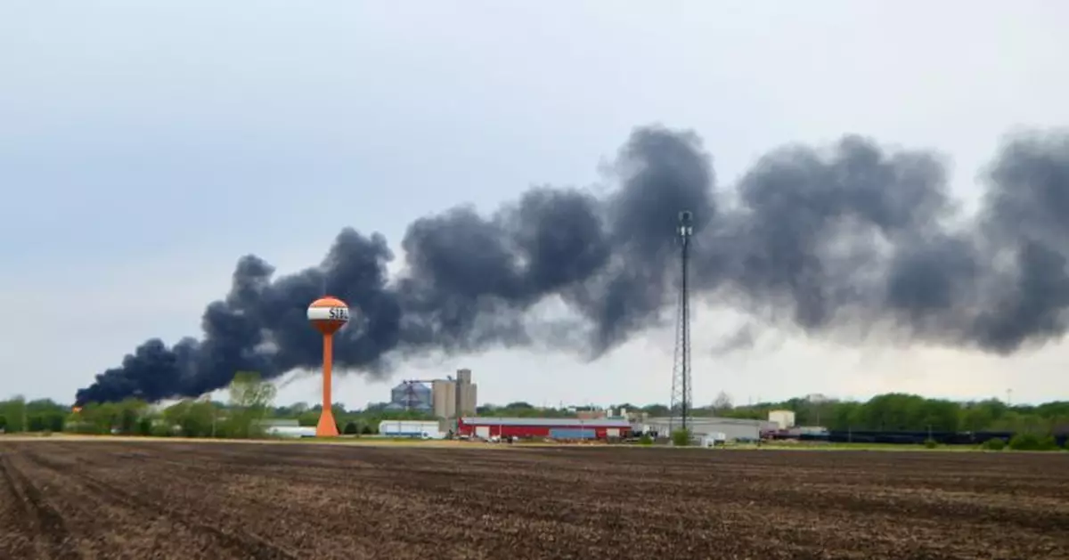 Evacuation order lifted following fiery Iowa derailment