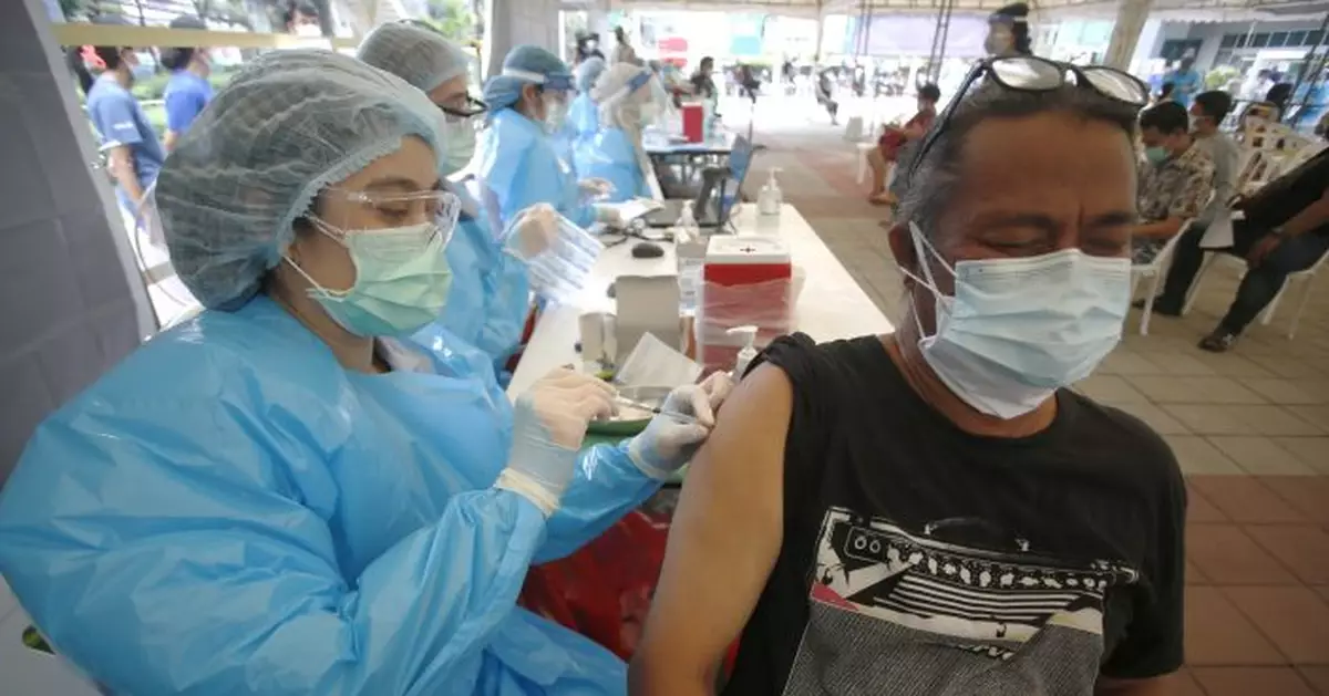 New coronavirus cases set record in Thailand&#039;s capital