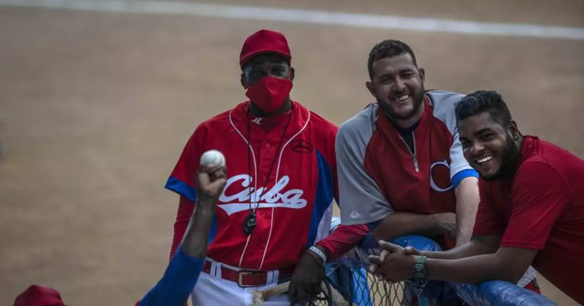 US grants Cuban baseball players visas days before tourney