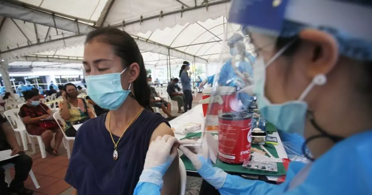 Thailand assures foreign residents they can be vaccinated