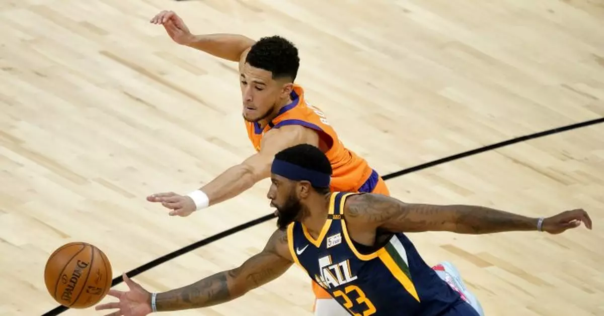 Suns beat Jazz 121-100, now tied for NBA&#039;s best record