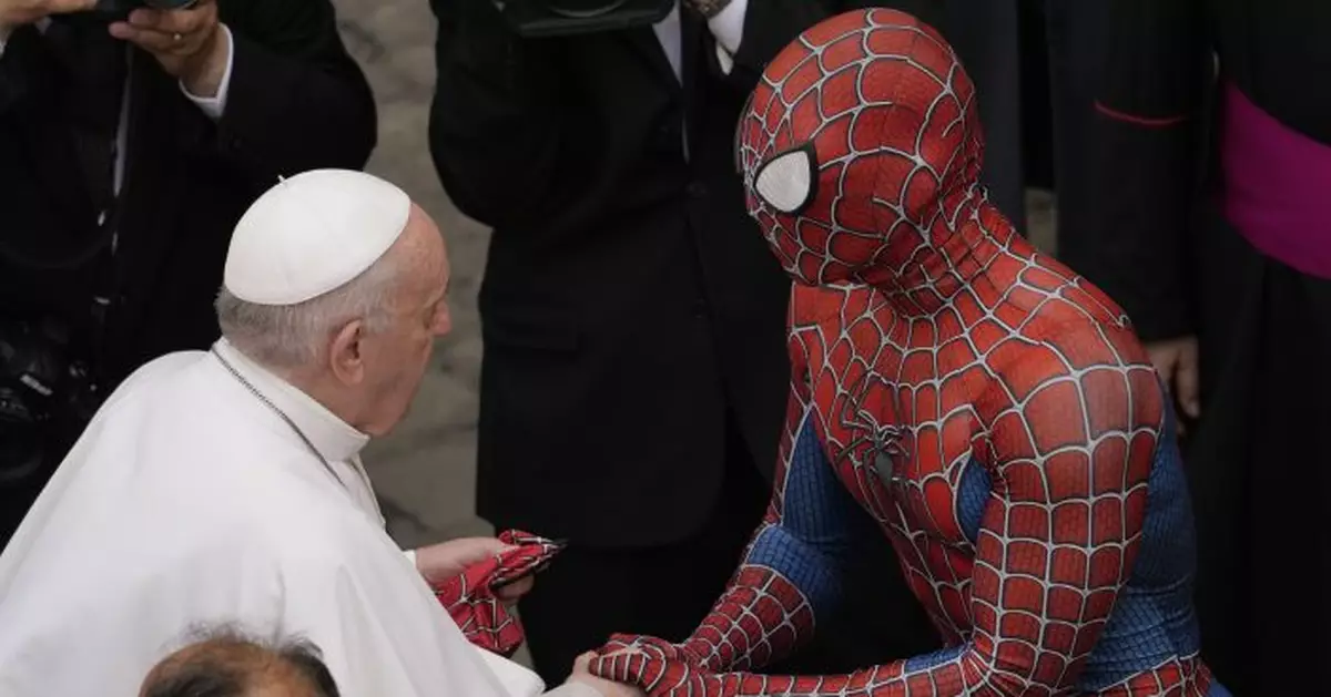 &#039;Super-hero&#039; in Spider-Man outfit meets pope at Vatican