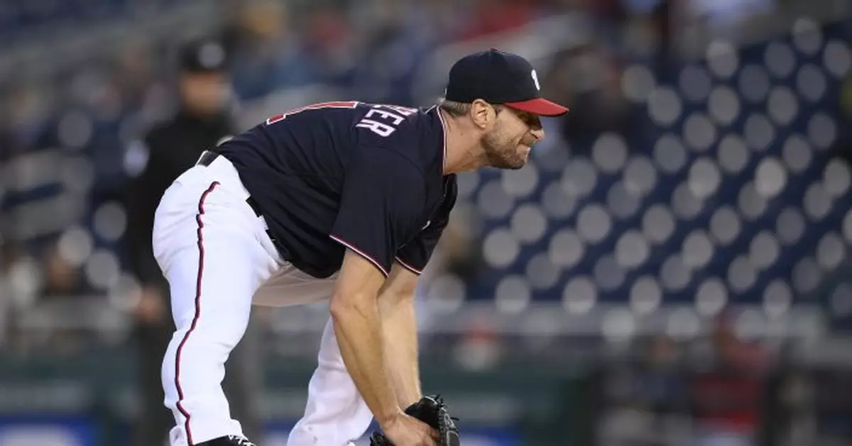 Nats&#039; Scherzer exits after 12 pitches with apparent injury