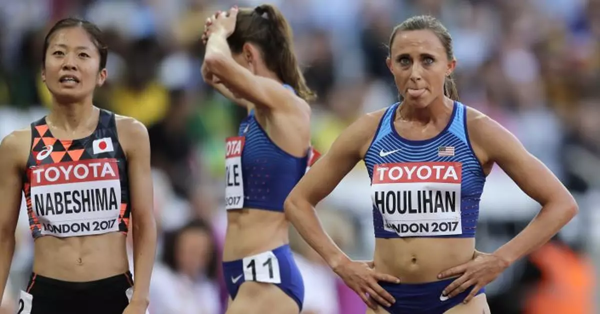 The Latest: Houlihan&#039;s name removed from trials start list