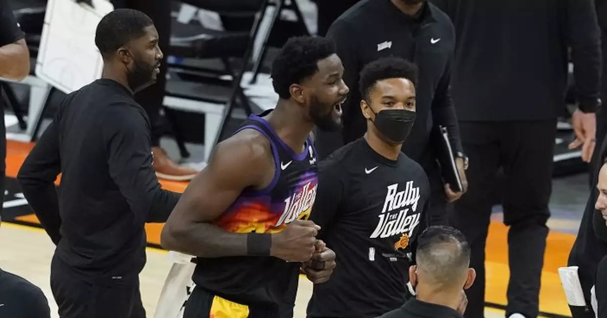 EXPLAINER: Why was Deandre Ayton&#039;s dunk a legal NBA play?