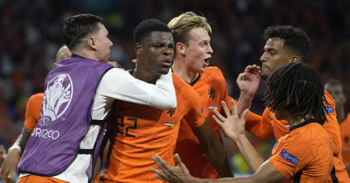 Netherlands to stick with winning system against Austria