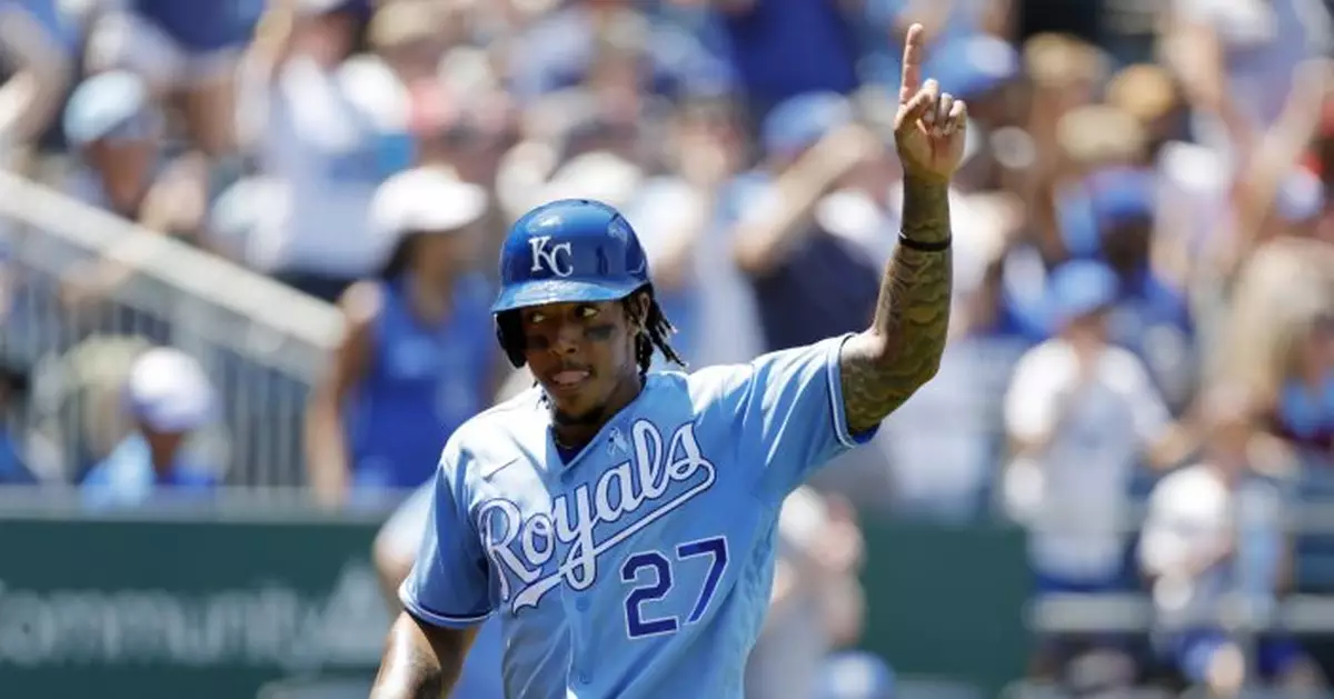 Dyson go-ahead double caps 10-hit AB, Royals top Red Sox 7-3