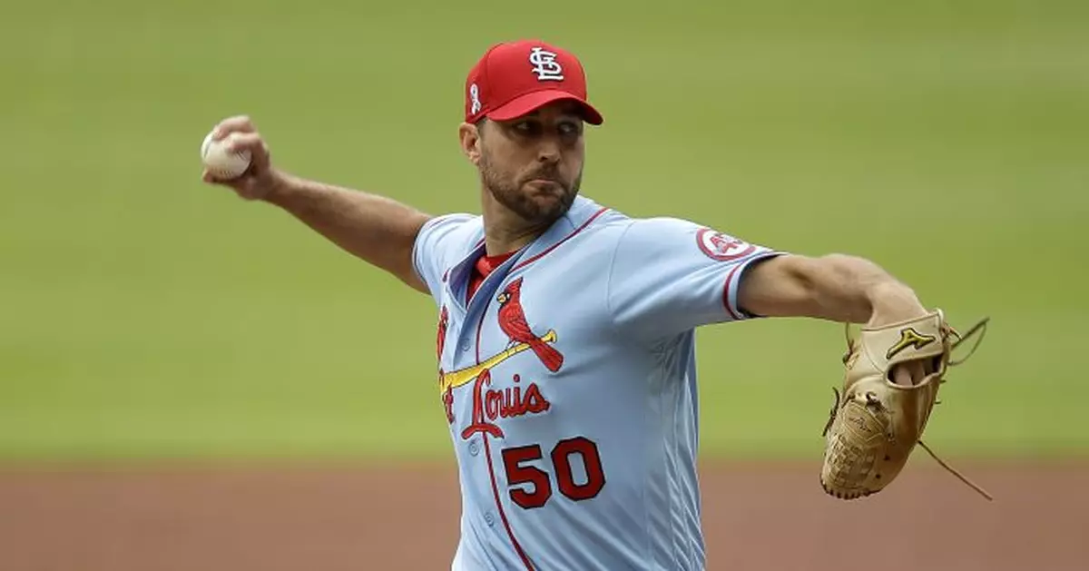 Wainwright pitches 3-hitter, Cards top Braves 9-1 in opener