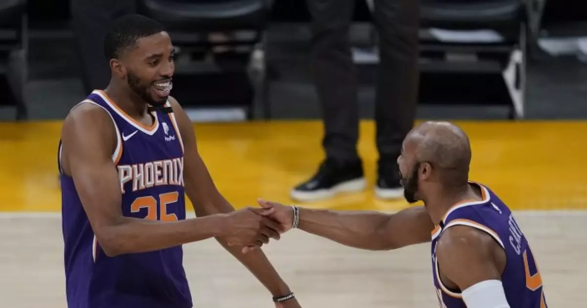 Suns eliminate champion Lakers 113-100, advance to 2nd round