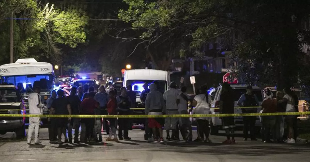 St. Louis shooting kills 3 people, leaves 4 others wounded