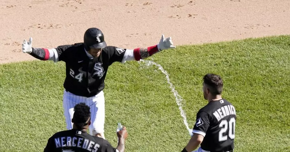 Grandal&#039;s single in 10th gives White Sox 8-7 win over Rays