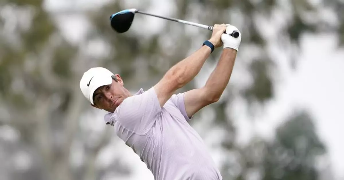 McIlroy on board with ban on green reading books