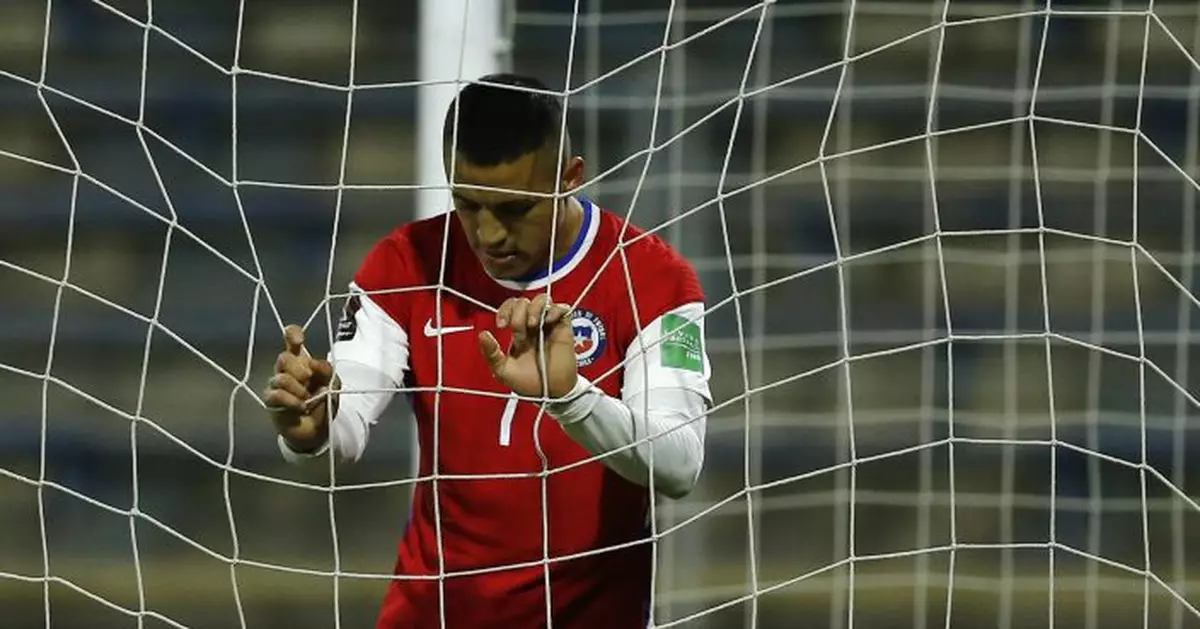 Chile&#039;s Sánchez out of Copa America group stage with injury