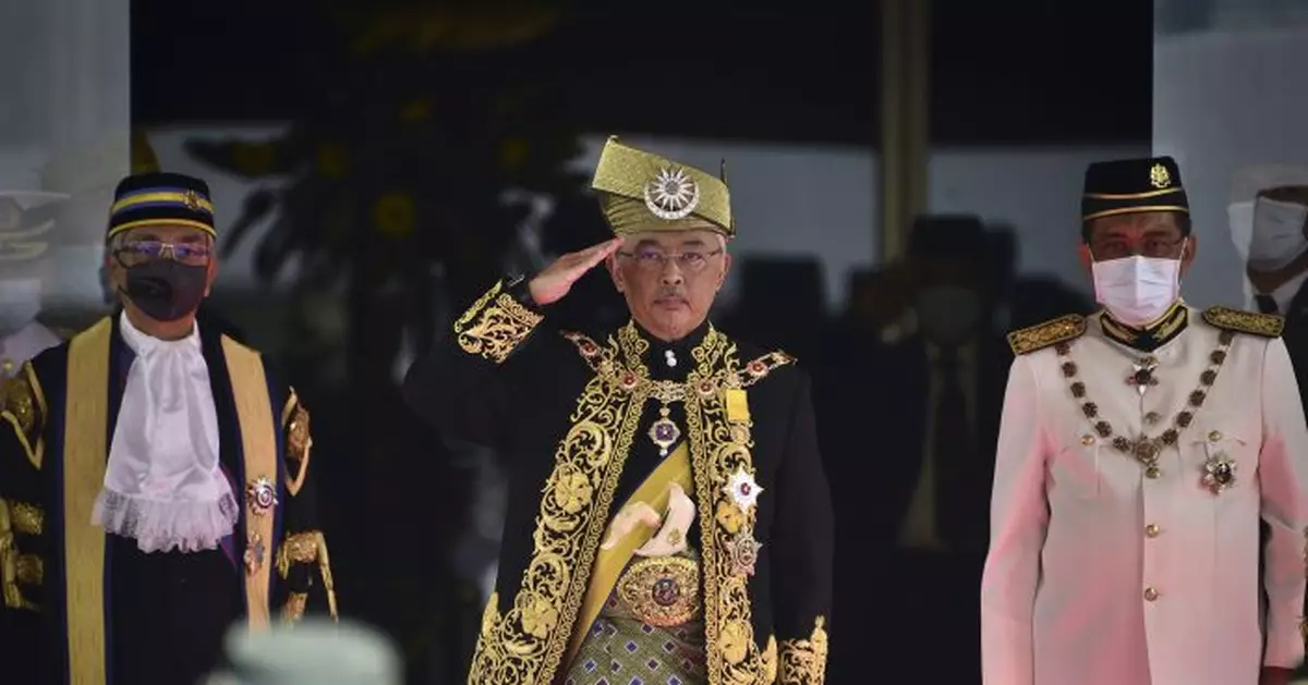 Malaysian king says Parliament must resume despite emergency