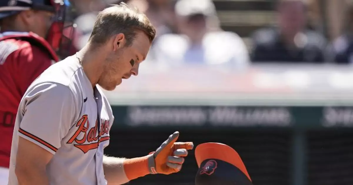 Indians send Orioles to 19th straight road loss, 10-3
