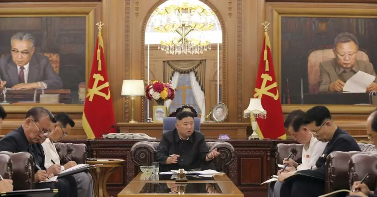 Kim presents plans to stabilize battered N. Korean economy