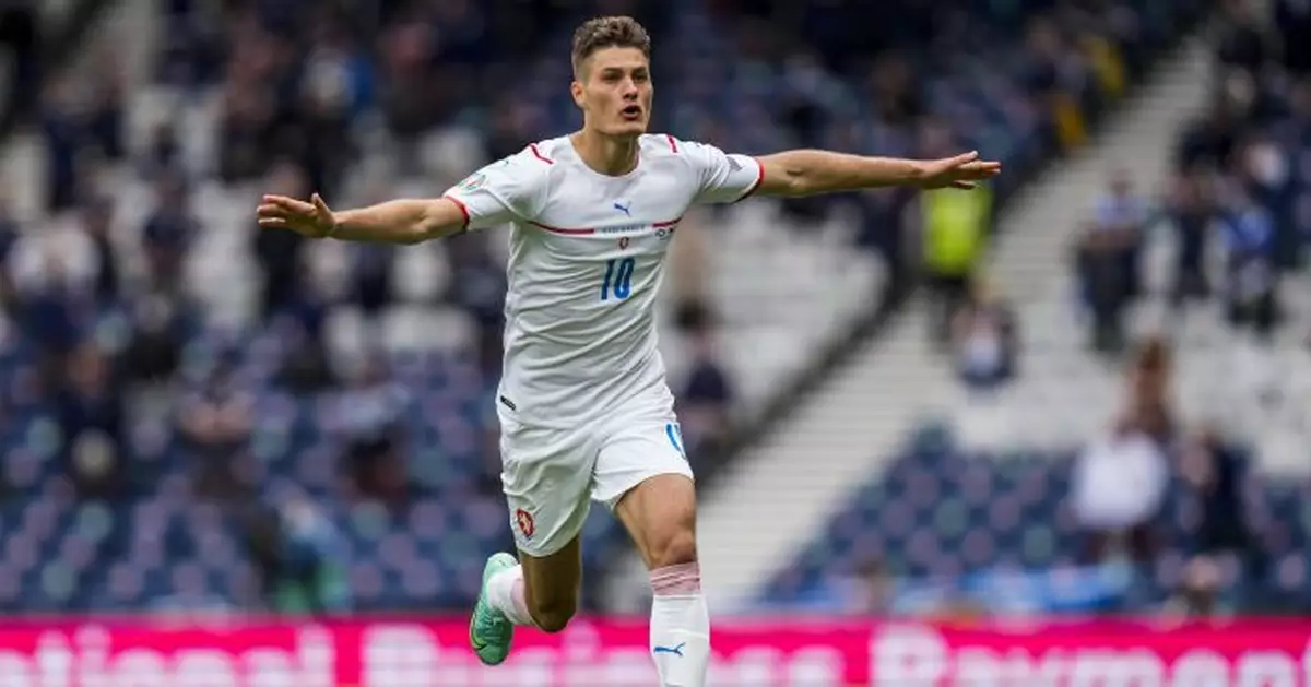 Schick scores from way out, Czechs beat Scots at Euro 2020