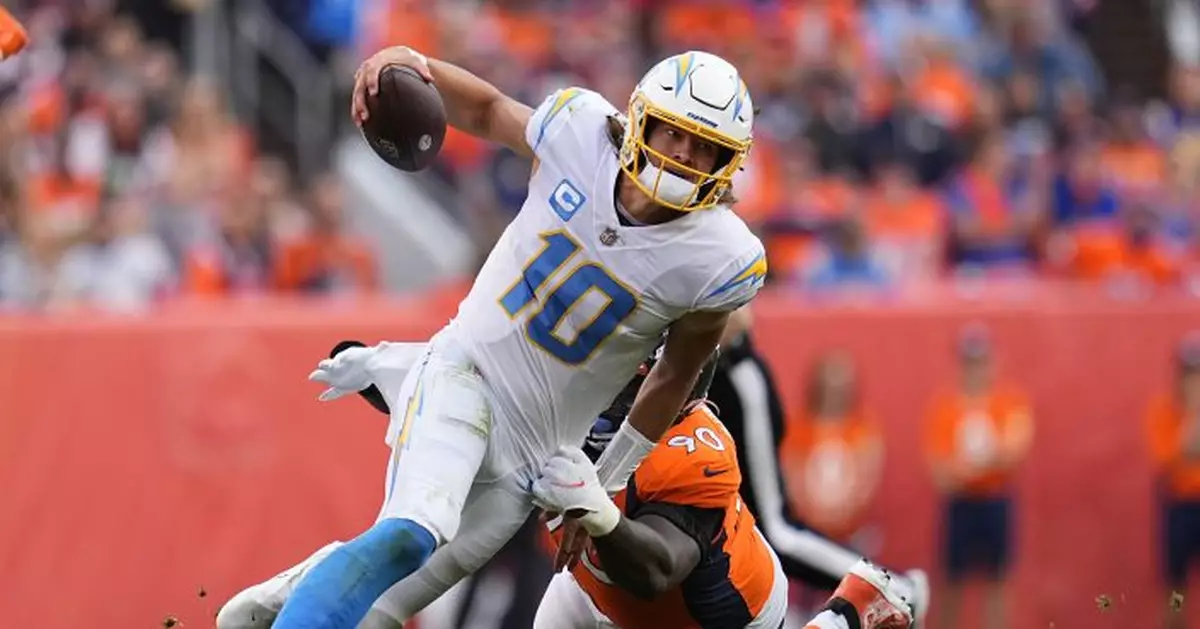 Chargers still in playoff position, but mired in a slump