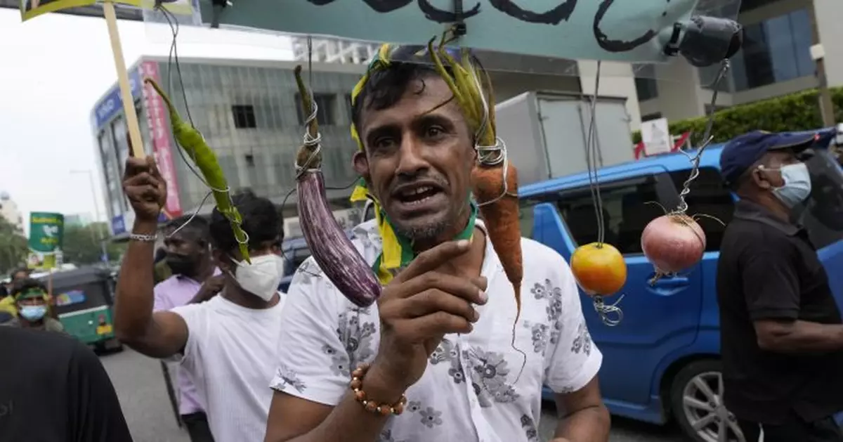 Thousands protest poor economy and shortages in Sri Lanka