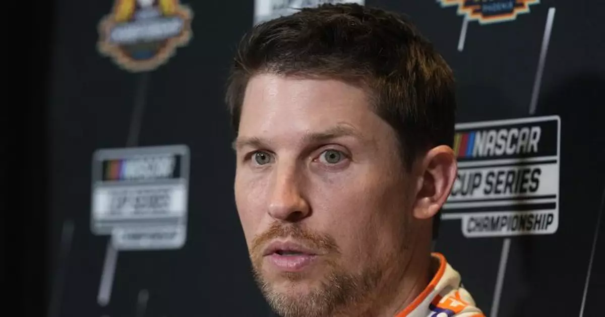 Hamlin thriving amid chaos as he chases first NASCAR title