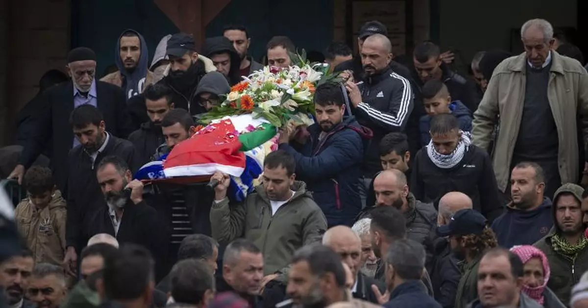 Israel returns Palestinian remains after mix up of bodies