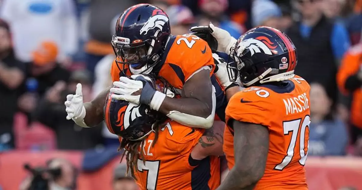 The Gordon & Williams Show Broncos backs combine for 4 TDs
