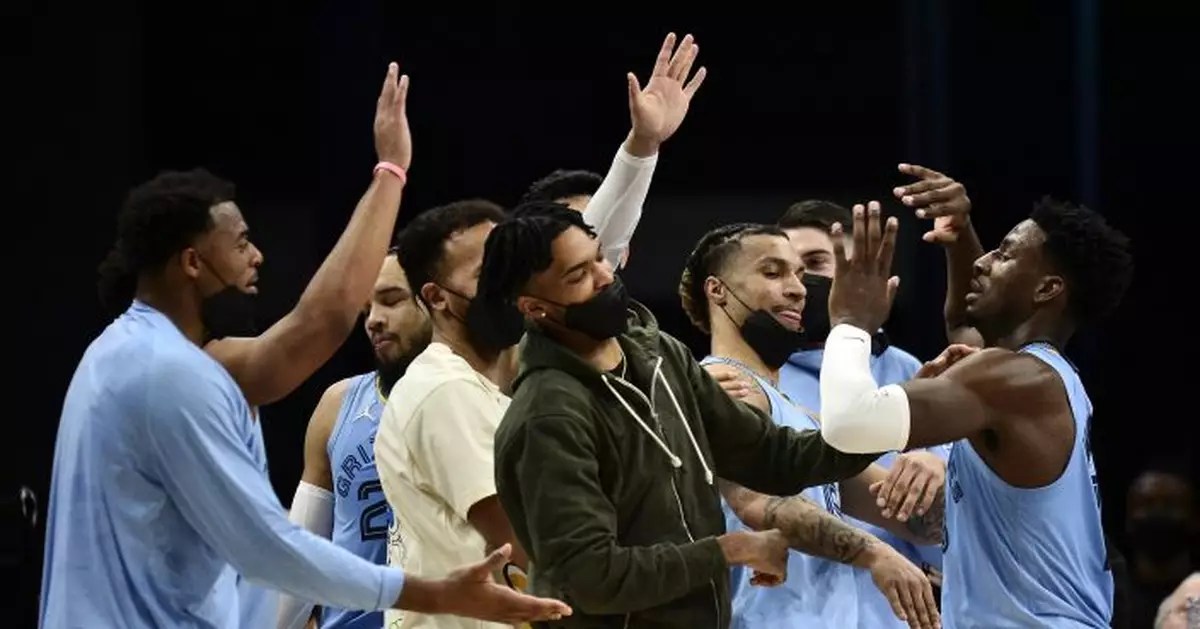 Grizzlies throttle Thunder by NBA-record 73-point margin